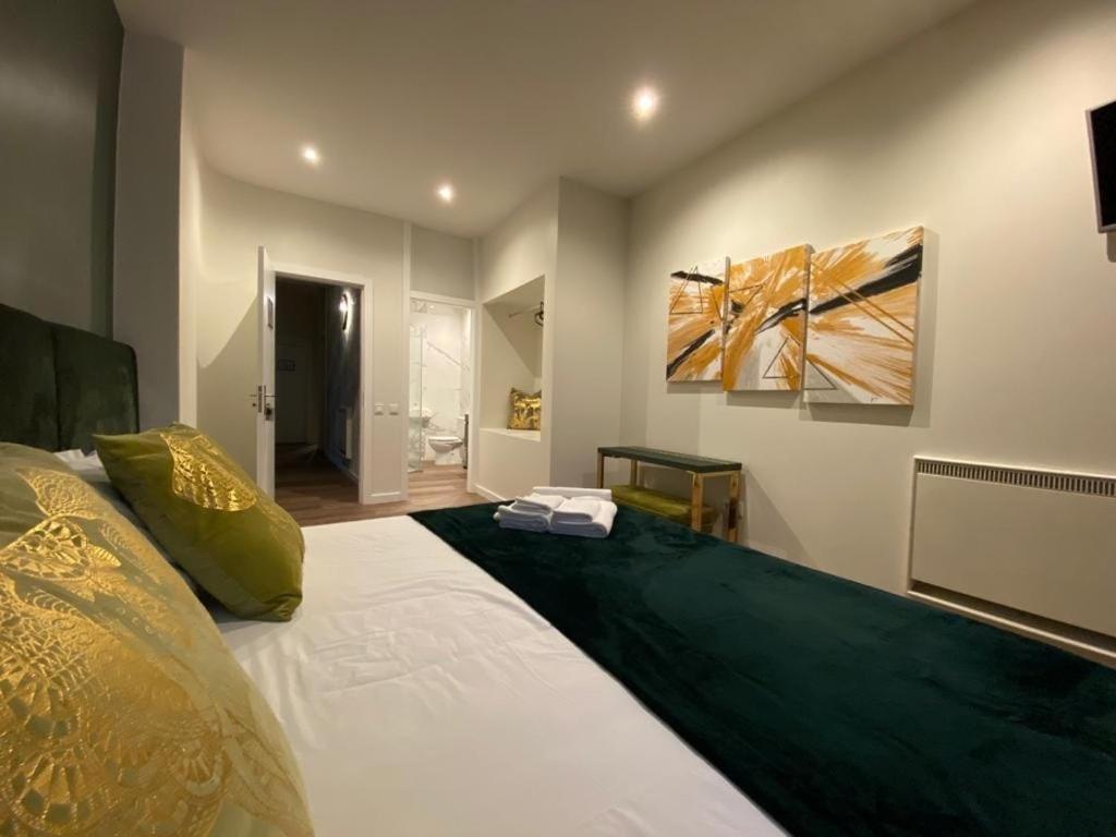 Junqueira76 Guesthouse โปโว เดอ วาร์ซิม ภายนอก รูปภาพ